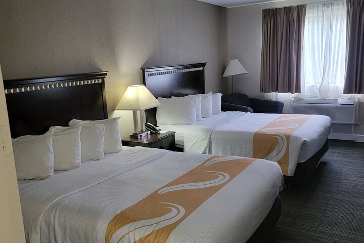 Room 9 of 24