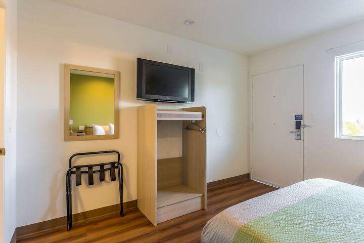 Room 19 of 29