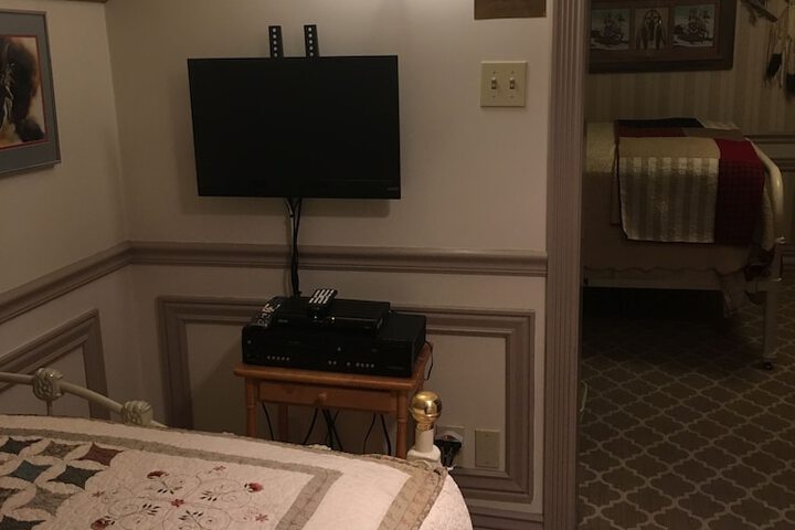 Room 94 of 223