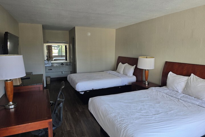 Room 7 of 17