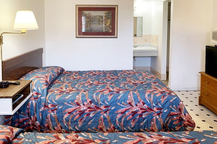 Room 23 of 30