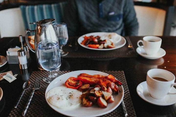 Breakfast/Coffee Service 97 of 118