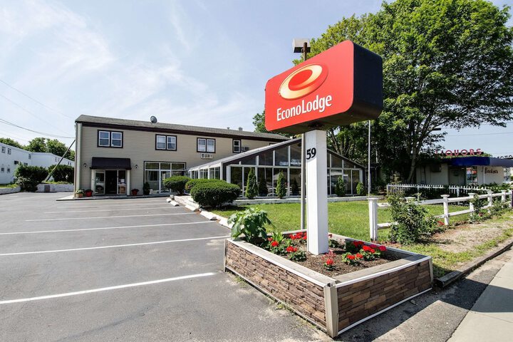 Hotel 4 of 25