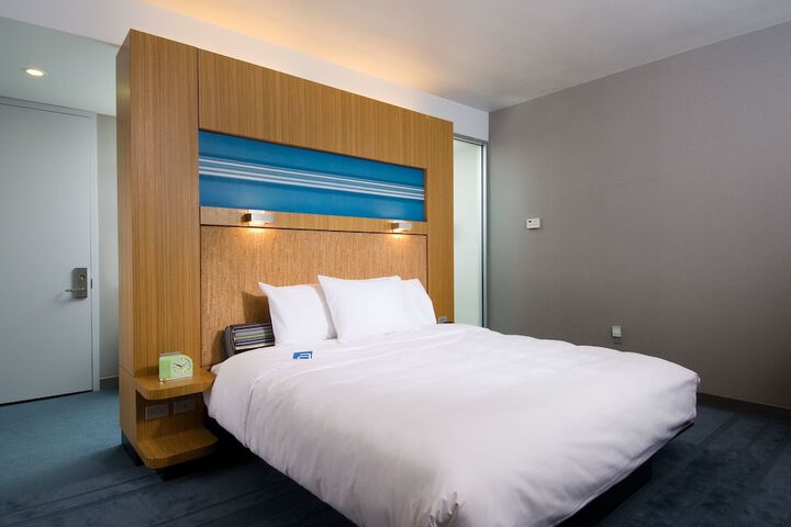 Room 20 of 50