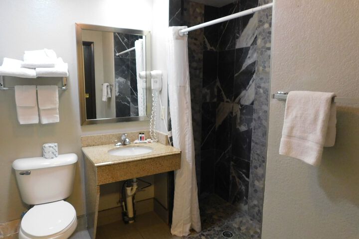 Room 65 of 102