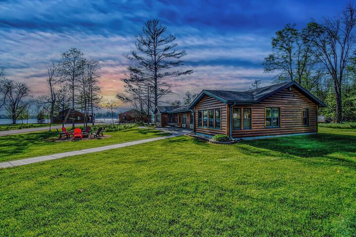 Lenas Northern Pines Resort
