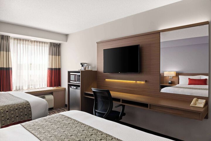 Room 43 of 57