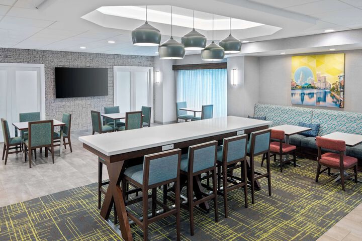Hampton Inn Coventry - Warwick Area
