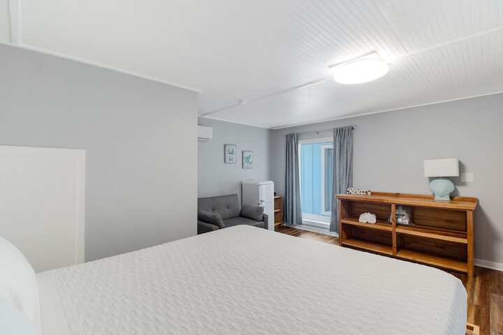 Room 30 of 40
