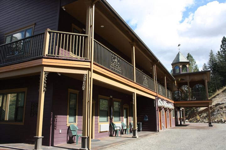 Hotel 6 of 51