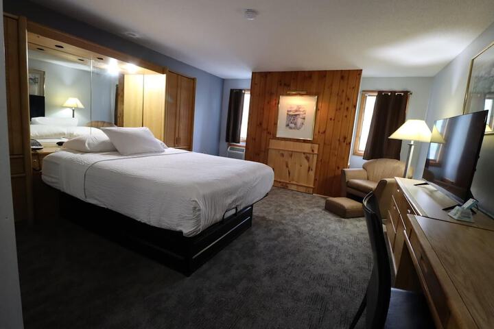 Travelodge by Wyndham Lincoln Near White Mountain