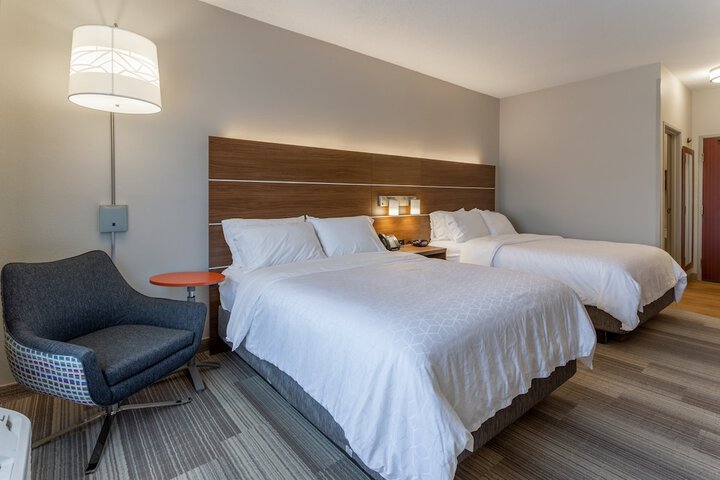 Holiday Inn Express Hotel & Suites Burlington by IHG