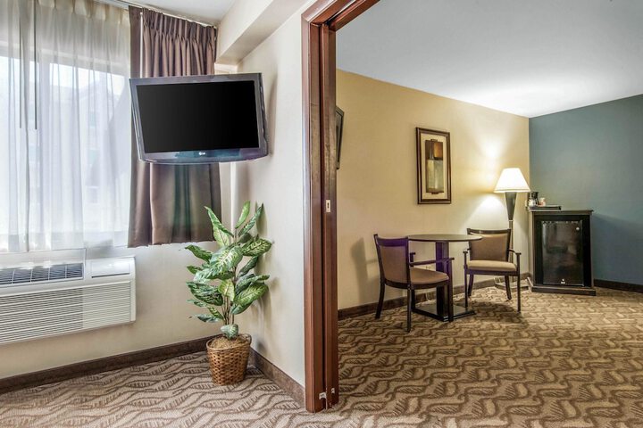 Room 37 of 46