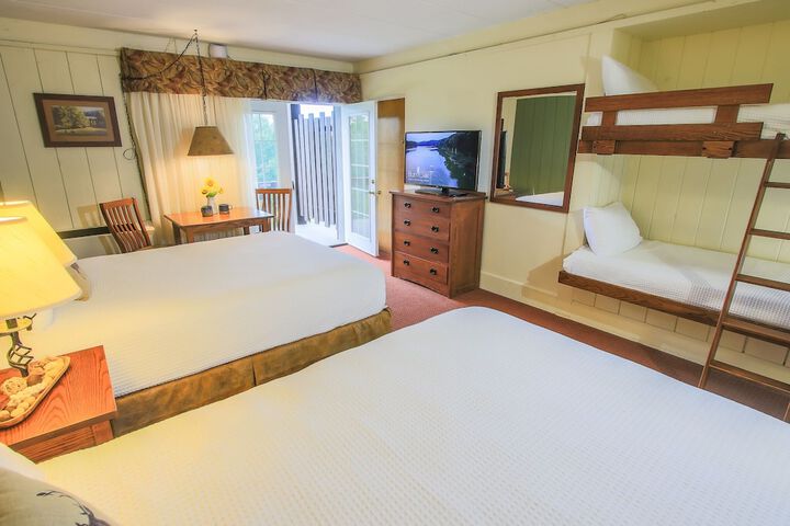 Room 47 of 69