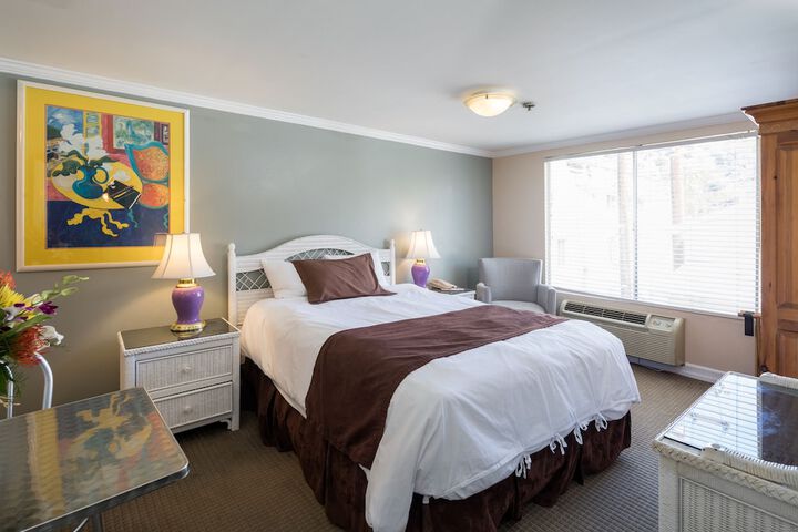 Glenmore Plaza Hotel