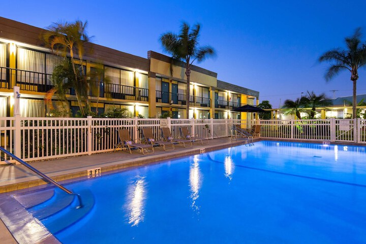 Pool 5 of 32