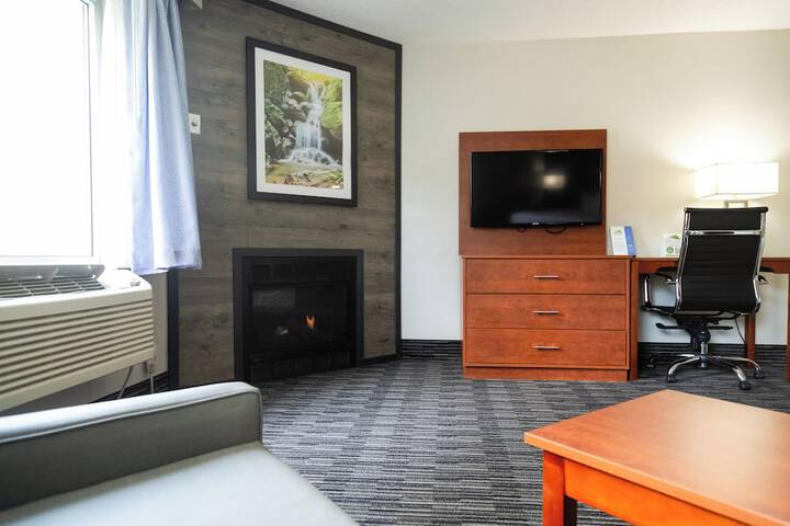 Twin Mountain Inn & Suites