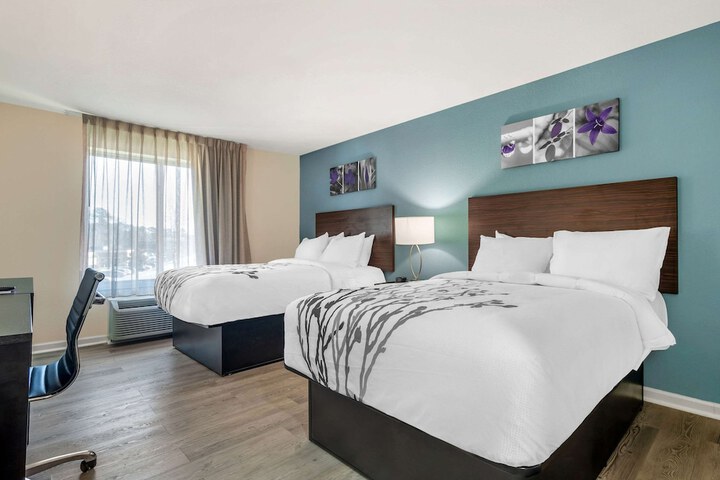 Room 18 of 35