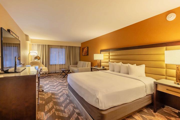 Room 14 of 28