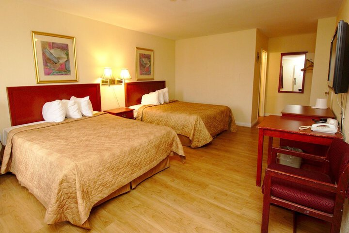 Room 40 of 70