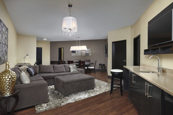 Room 12 of 24