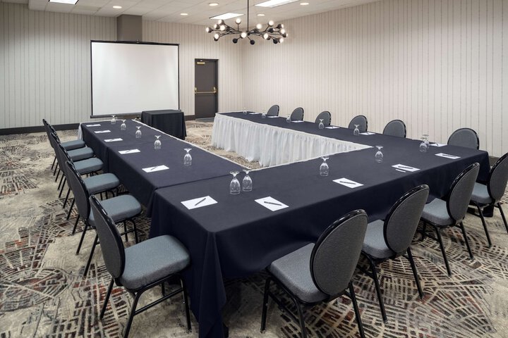 Embassy Suites by Hilton Orlando North
