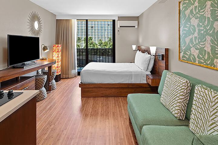 Room 25 of 61