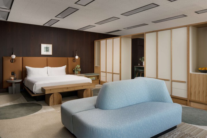 Room 41 of 91