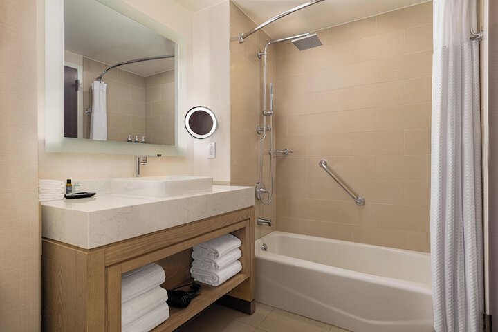 The Westin Jersey City Newport