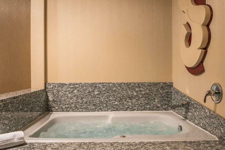 Comfort Suites Monroeville - Pittsburgh East