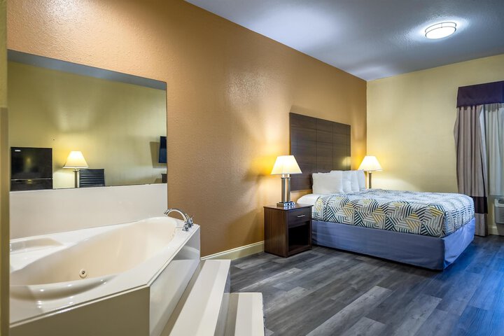 Studio 6 Suites – Pasadena TX