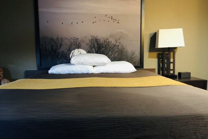 Room 27 of 78