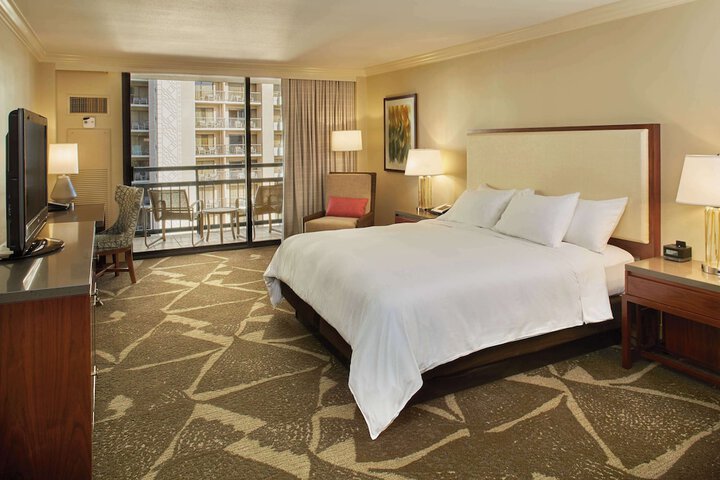 Hilton Hawaiian Village Waikiki Beach Resort