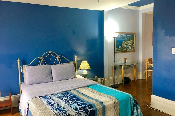 Room 49 of 75