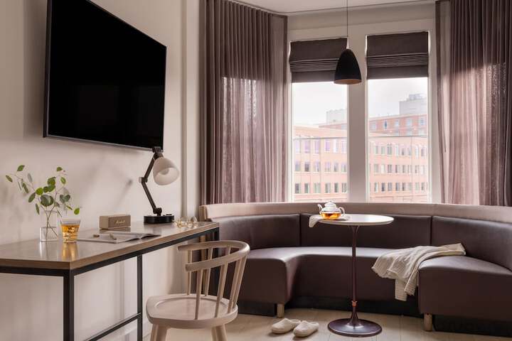 Room 19 of 54