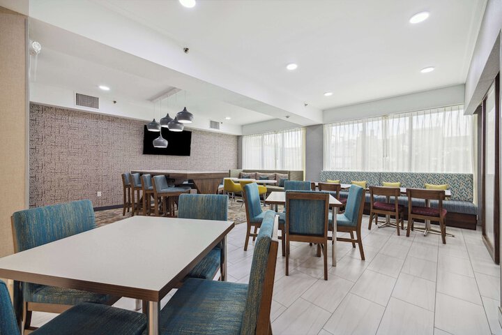 Hampton Inn Houston-Brookhollow