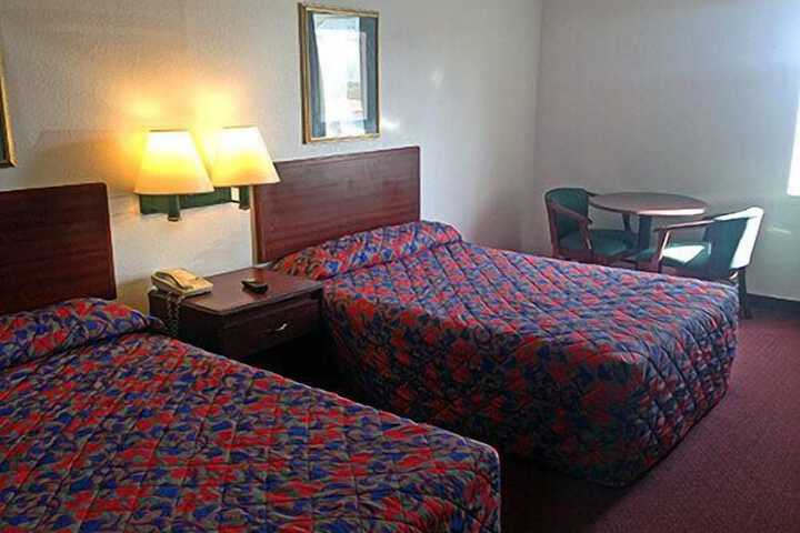 Room 25 of 34