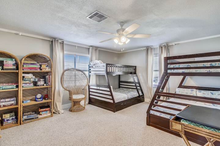 Room 20 of 32