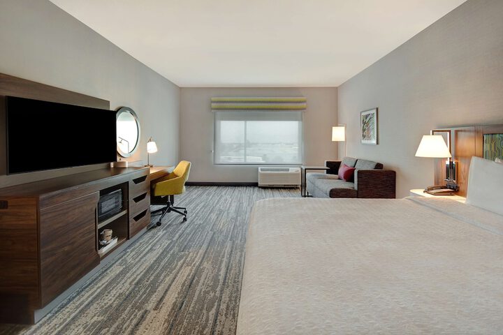 Hampton Inn & Suites Ontario Rancho Cucamonga