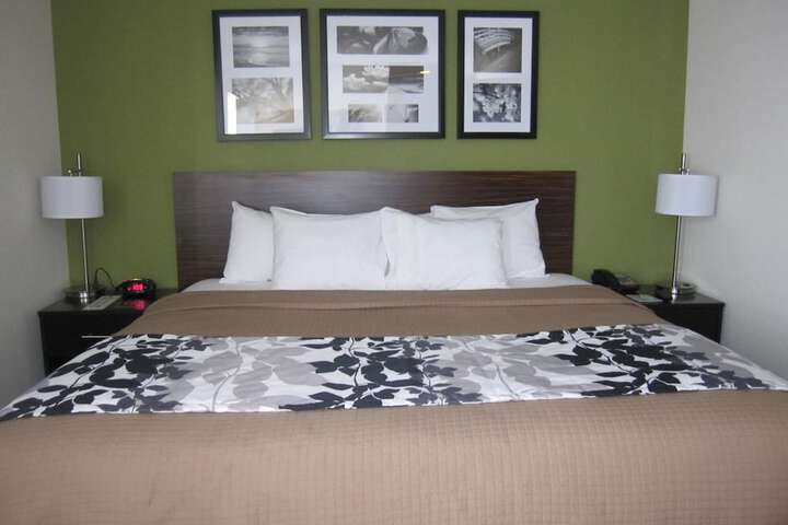 Room 46 of 64