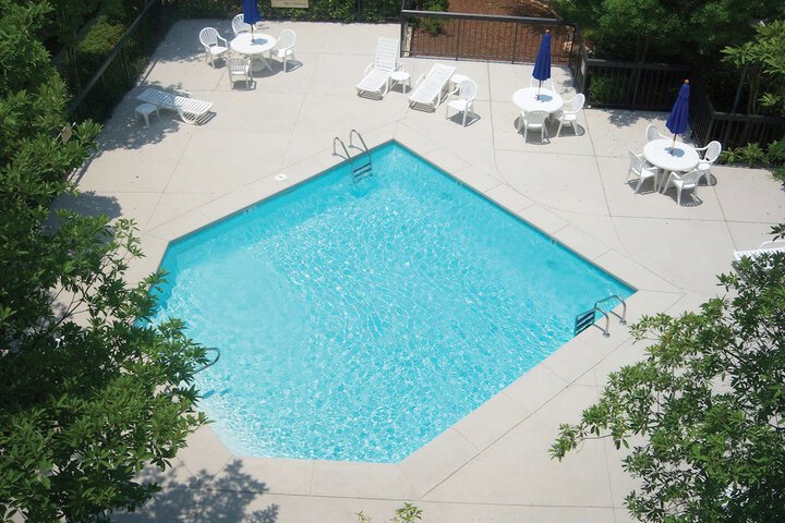 Pool 4 of 65