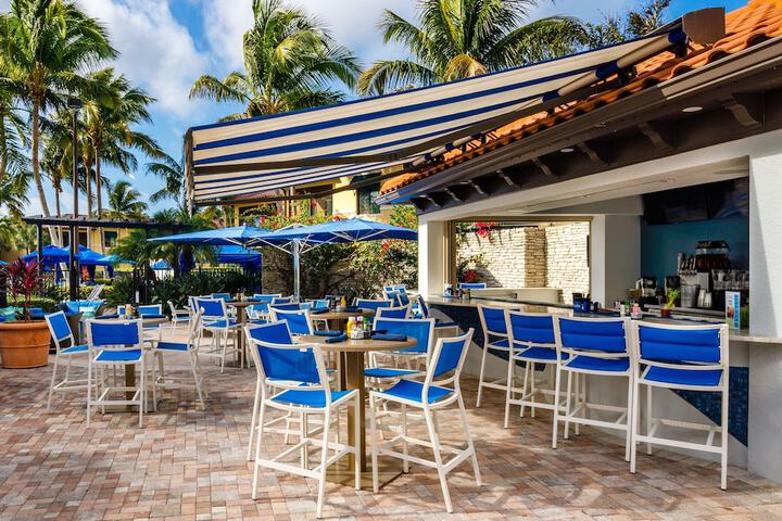 Naples Bay Resort & Marina