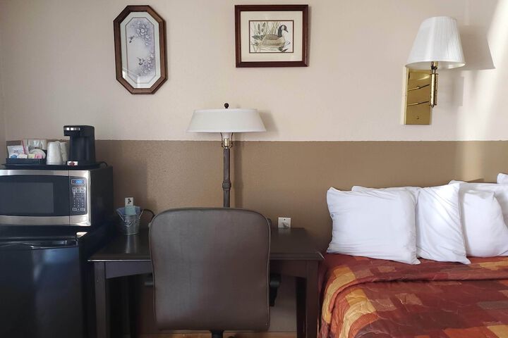Room 29 of 32