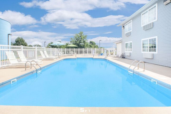 Pool 4 of 32