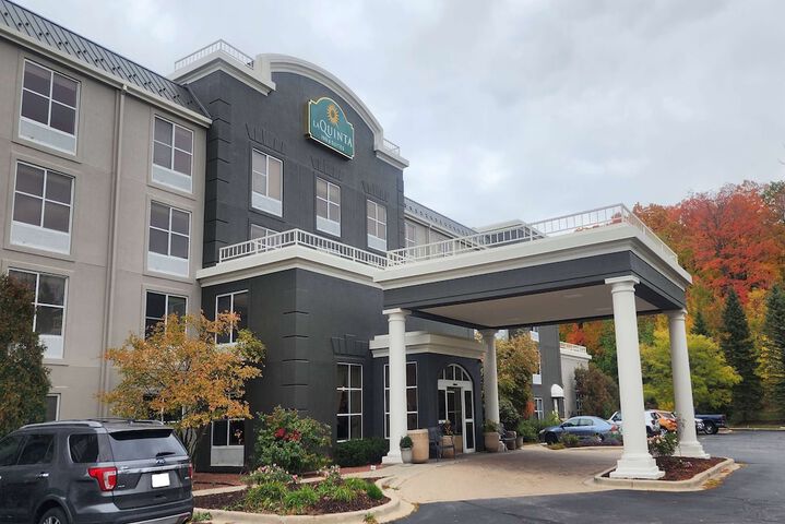 Hotel 4 of 36