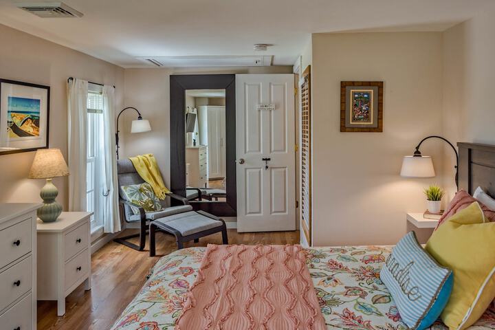 Room 30 of 80