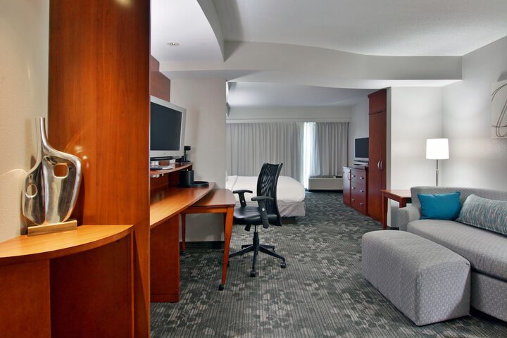 Room 7 of 25