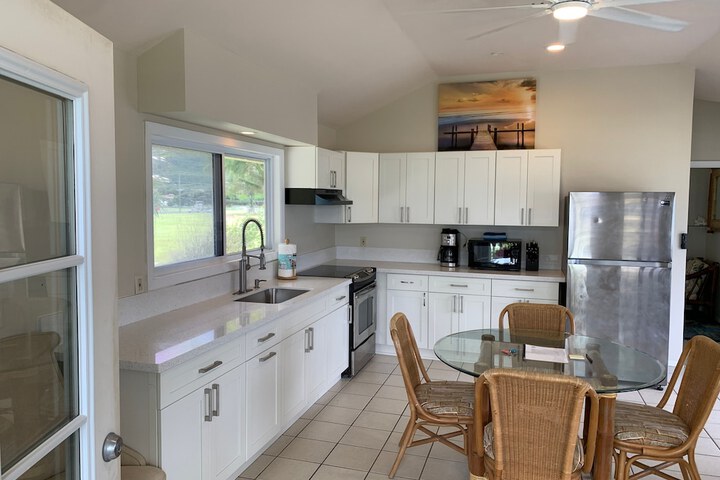 Waimanalo Beach Cottages