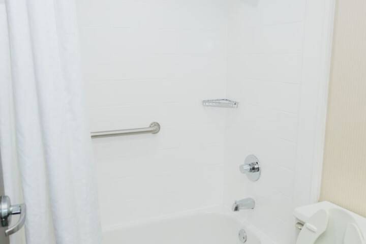 Room 20 of 27