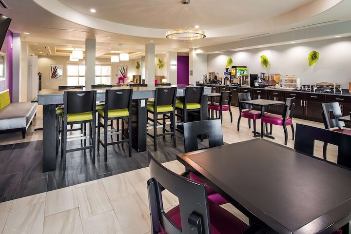 Best Western Plus Dilley Inn & Suites